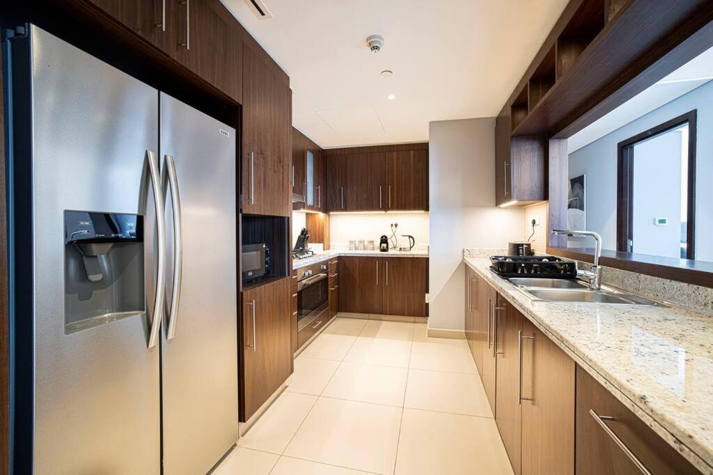 Magnificent Brand New Lux 3Br Burj & Fountain View Apartment Dubai Exterior foto